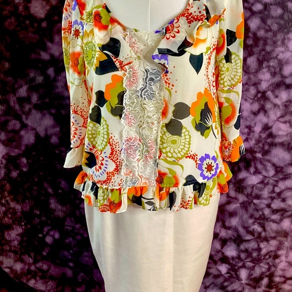 Floral Ruffle Women's Top - Picture 2 of 3